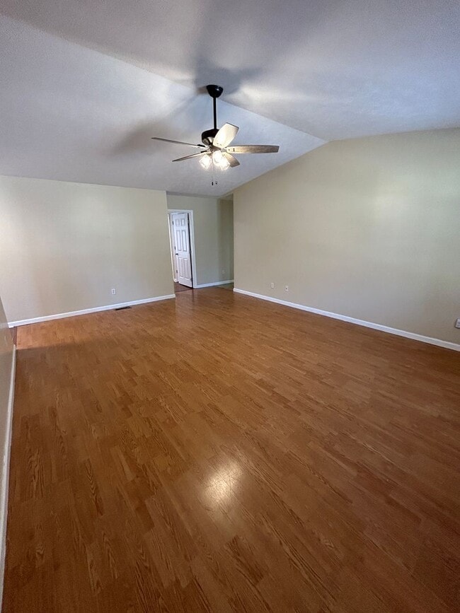 Building Photo - 940 Water St