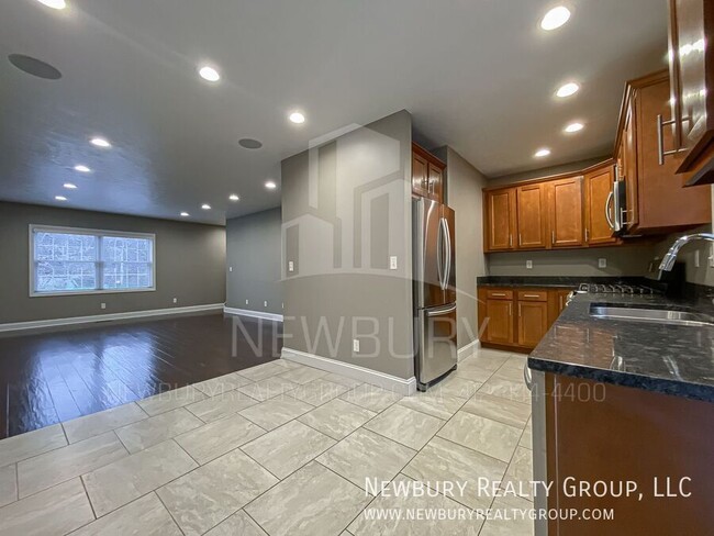 Primary Photo - 2 Bedroom, 2.5 Bath Townhome - Discover th...