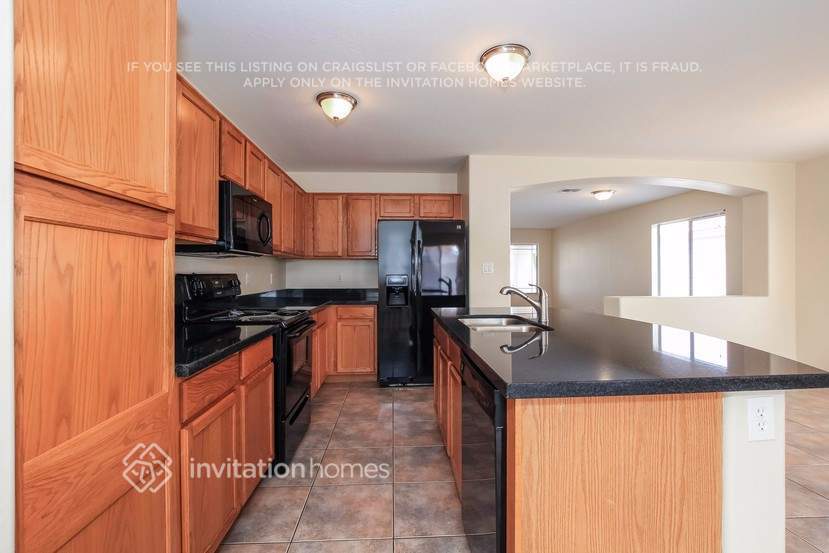 Building Photo - 13167 W Caribbean Ln