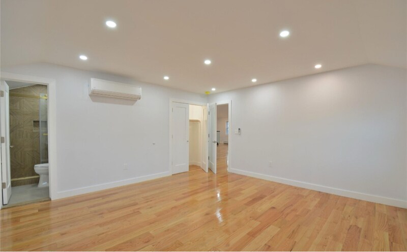 Building Photo - 219-42 112th Rd