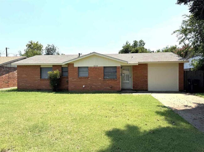 Primary Photo - 4105 Aspen St