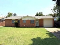 Building Photo - 4105 Aspen St
