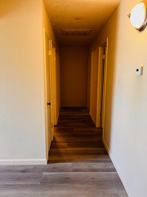 Building Photo - 1415 E Andrews Ave