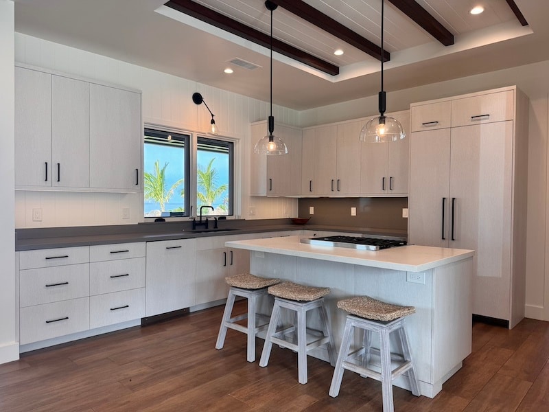 Building Photo - 170 Haniu St