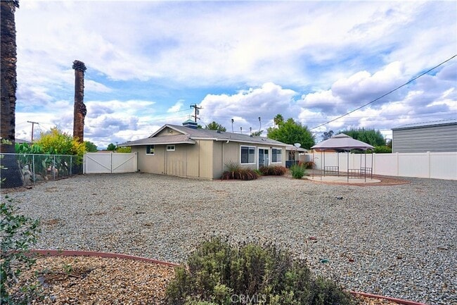 Building Photo - 26960 McCall Ct