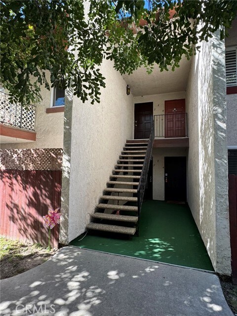 Building Photo - 23659 Golden Springs Dr