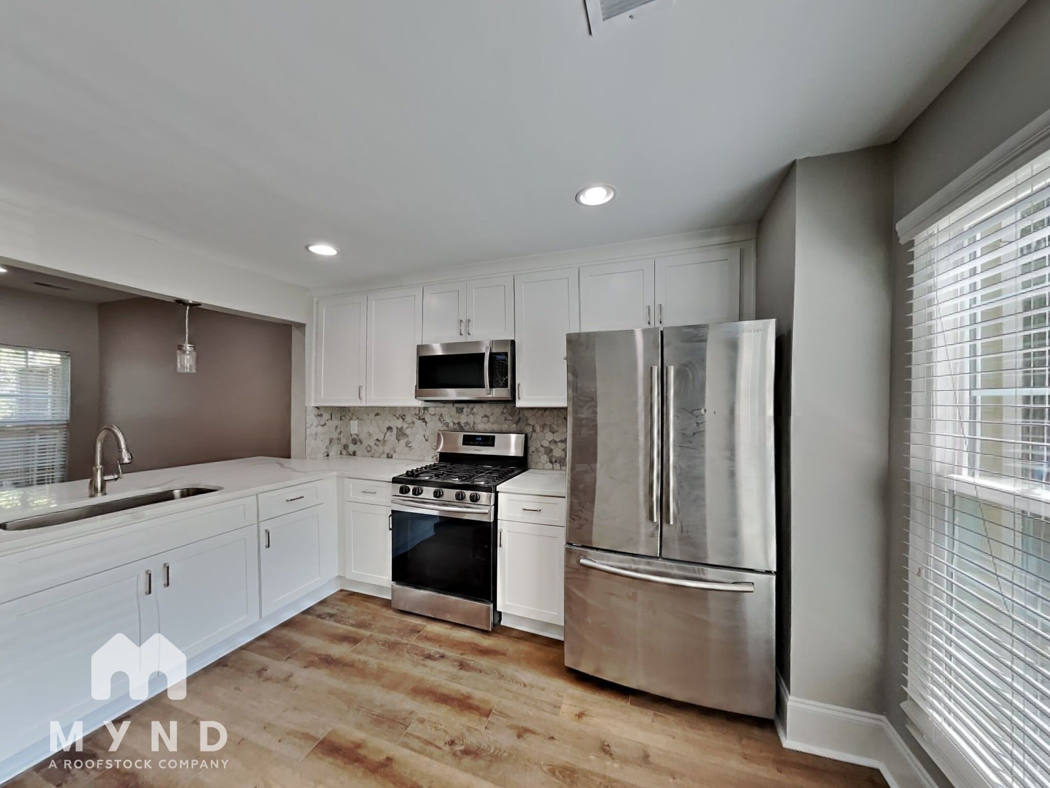 Building Photo - 404 Wedgewood Way