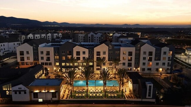 Building Photo - 6000 Luminary Dr