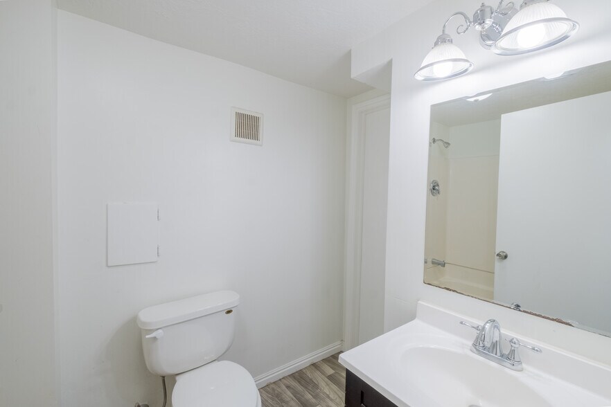 Building Photo - 1415 Concord St