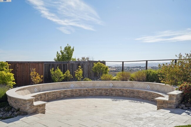 Building Photo - 454 Bengali Ct
