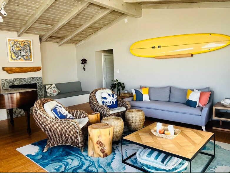 Cozy space for family game night. - 1248 Marthas Vineyard Ct