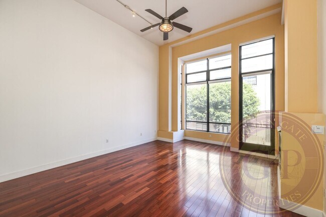 Building Photo - South Beach - 1 BR, 2 BA Loft 873 Sq. Ft. - 3D Virtual Tour, Parking, Block from Giants Stadium