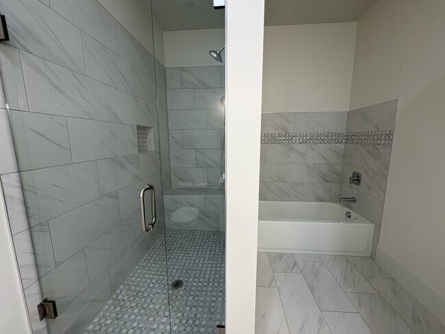 Building Photo - 68 W 4750 N