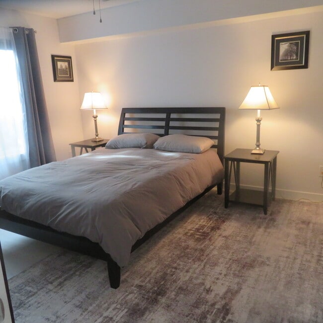 Building Photo - 7270 Huntsmen Cir