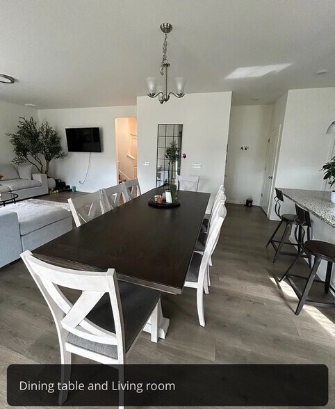 Building Photo - 2205 Fiadore Trl