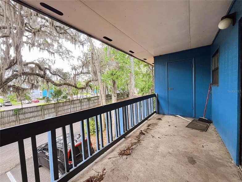 Building Photo - 2811 SW Archer Rd