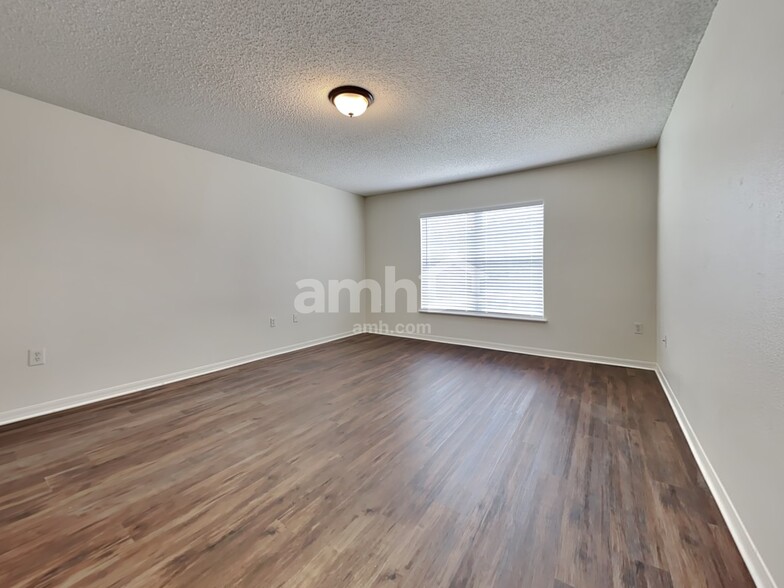 Building Photo - 5514 Ortega Park Blvd