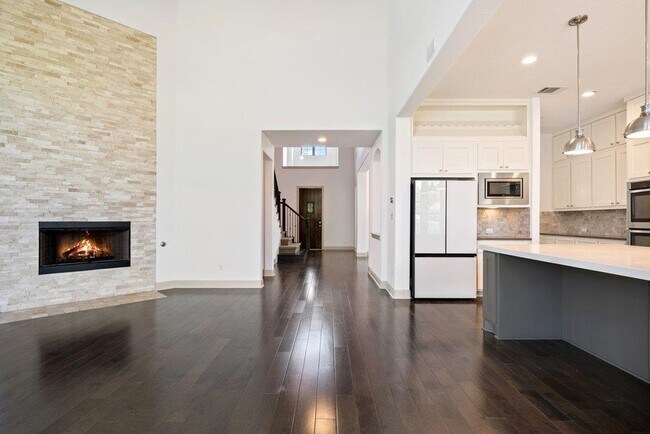 Building Photo - 16724 Cory Cactus Dr