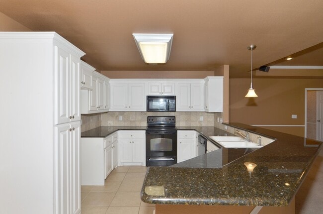 Building Photo - 6505 Nick St