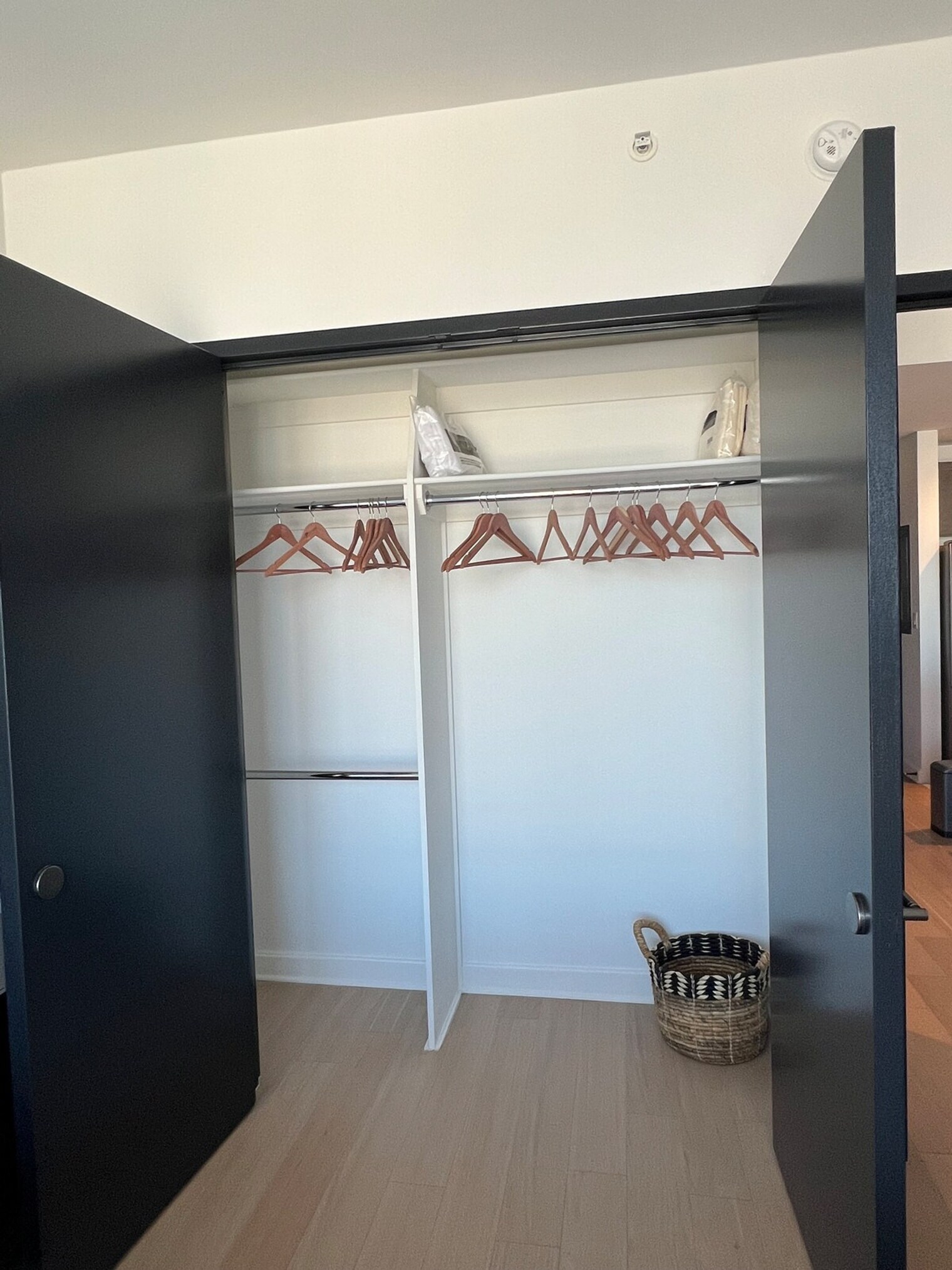 Building Photo - 605 W 42nd St