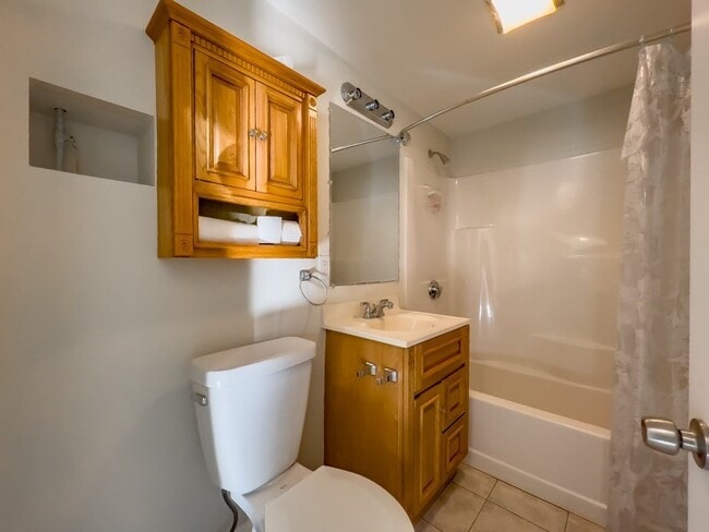 Building Photo - 592 American Legion Hwy