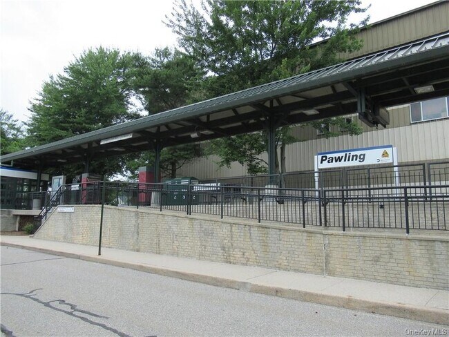 Building Photo - 129 Charles Colman Blvd