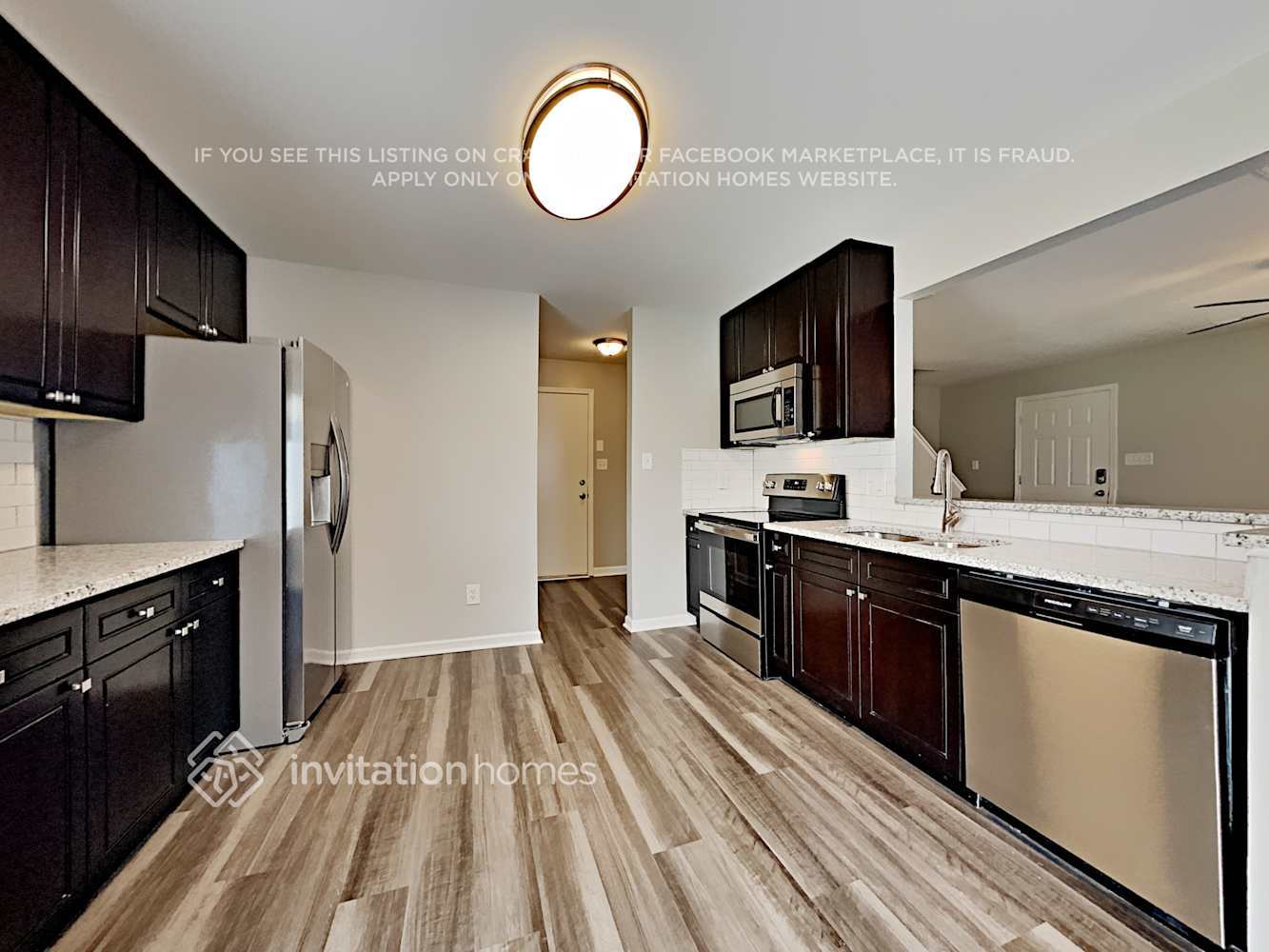 Building Photo - 14633 Arlandes Dr