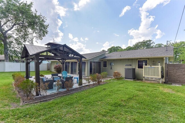 Building Photo - 781 Little Pine Dr