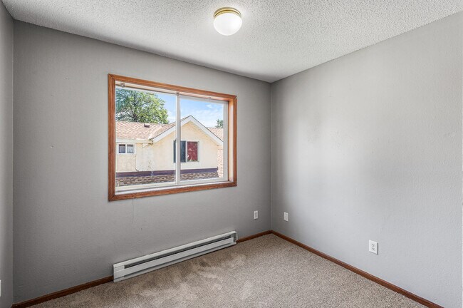 Building Photo - 306 N 23rd Ave