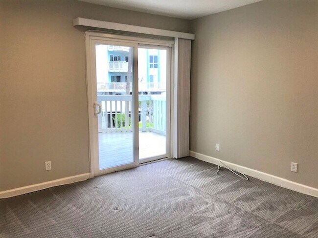 Building Photo - Totally Updated Ocean View 1 bedroom in The Village