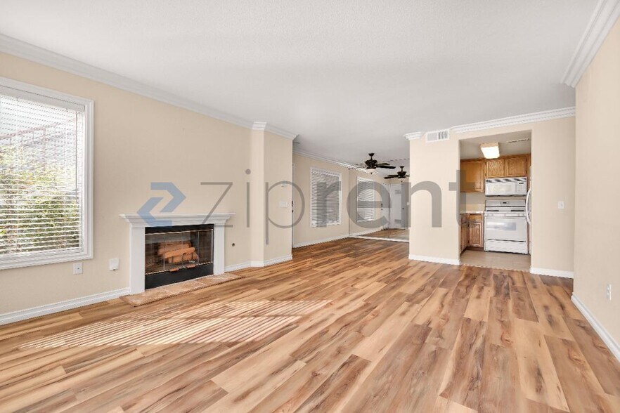 Building Photo - Unit 22