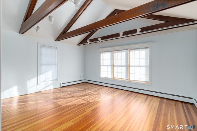 Building Photo - 199 Migeon Ave