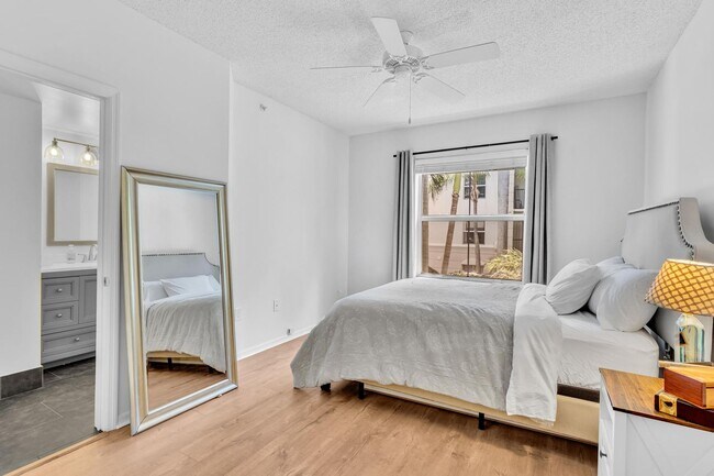 Building Photo - 4216 Tuscany Way