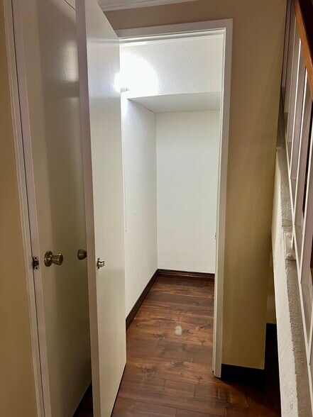 Building Photo - 19225 Index St