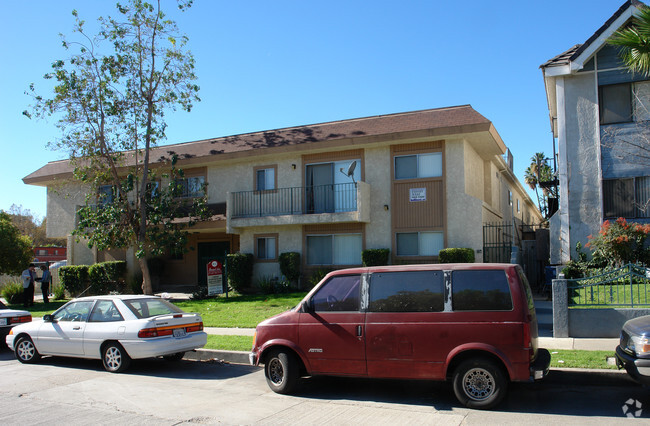 Building - 9023 Burnet Avenue Apartments