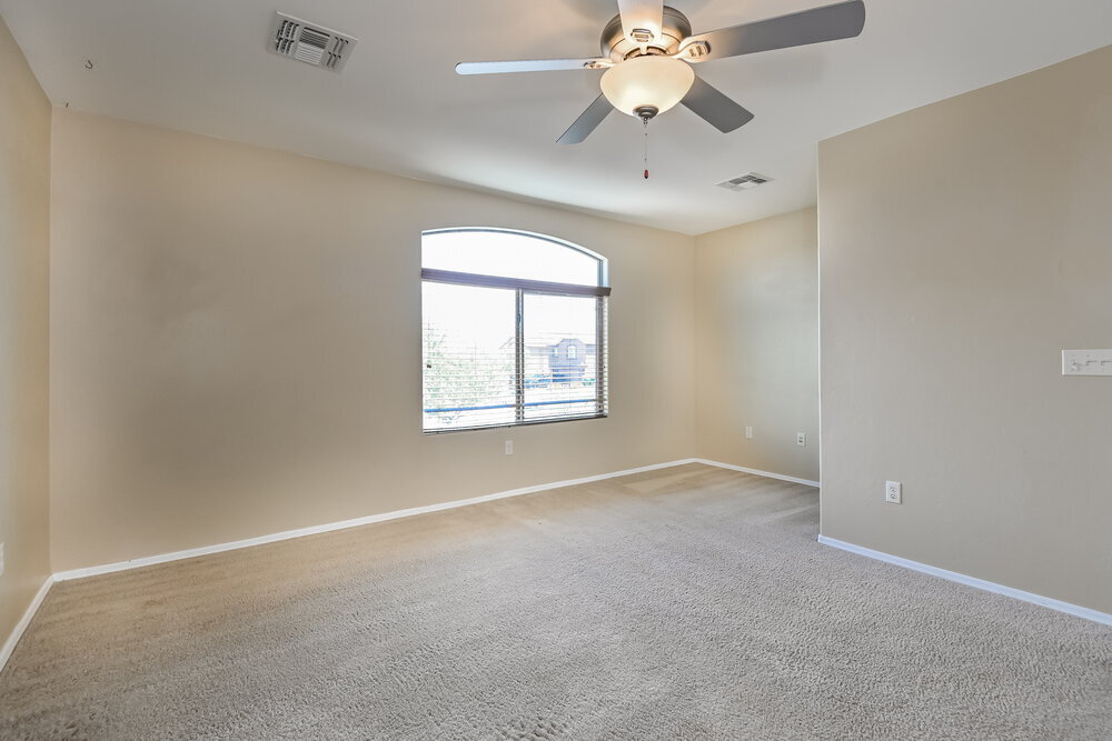 Building Photo - 816 W Calle Ormino