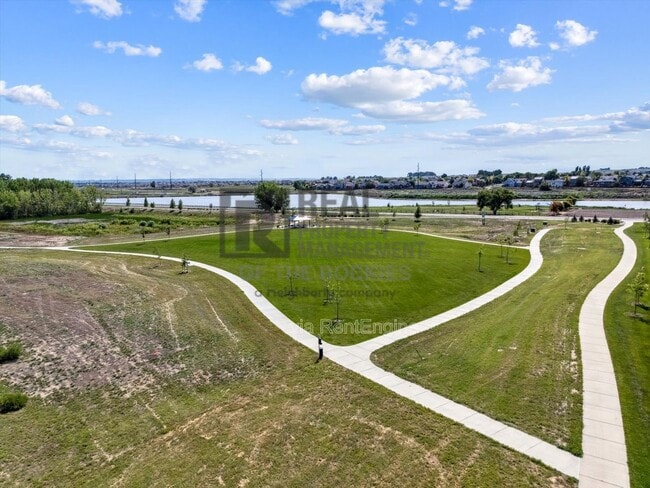 Building Photo - 920 London Wy