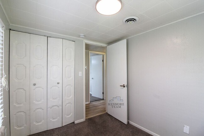 Building Photo - 3 Bed, 1 Bath Home in Central Richland