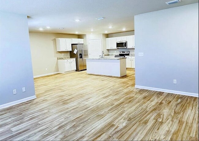Building Photo - 2495 Arbordale Lp