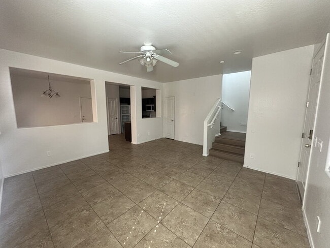 Building Photo - 3797 E Santa Fe Ln