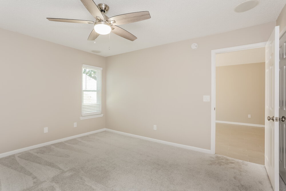 Building Photo - 12639 Ashmore Green Dr N