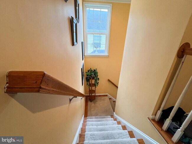 Building Photo - 25008 Owl Creek Dr