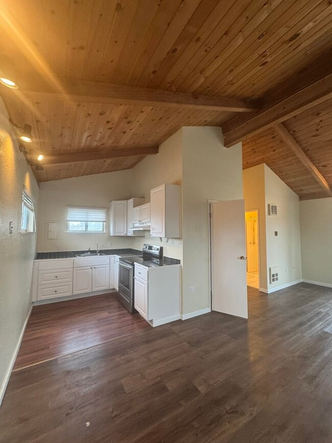 Building Photo - 5116 Sandmound Blvd