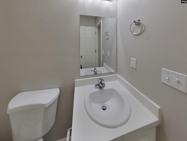 Building Photo - 108 Springway Dr