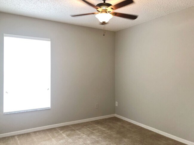 Building Photo - GREAT OVIEDO HOME WITH SOUGHT AFTER SCHOOLS