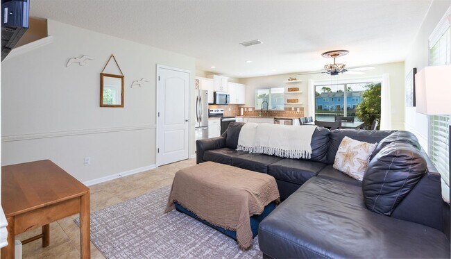 Building Photo - 58 Islander Cir