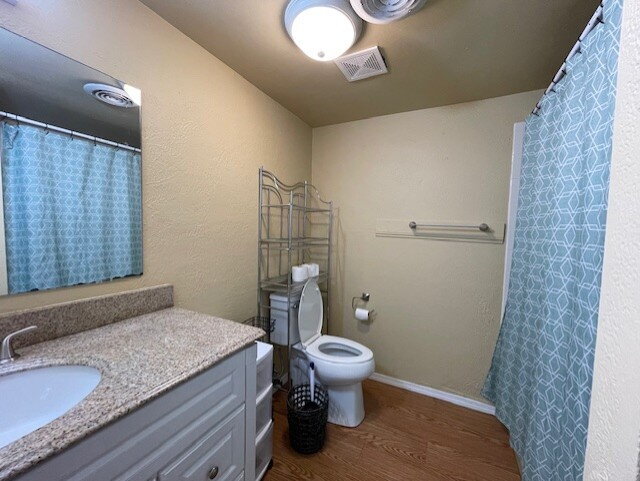 Building Photo - 704 S 23rd St