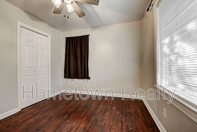 Building Photo - 2200 Downing St