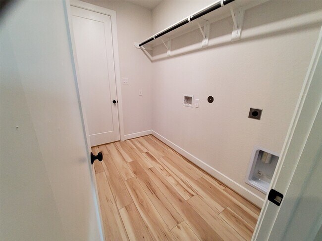 Building Photo - 20814 Flat View Dr