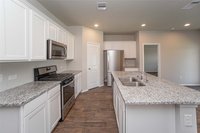 Building Photo - 14086 Sharktooth Hill Ln